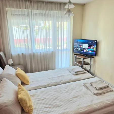 Apartment Yantra 3br Apartment-апартамент янтра център *